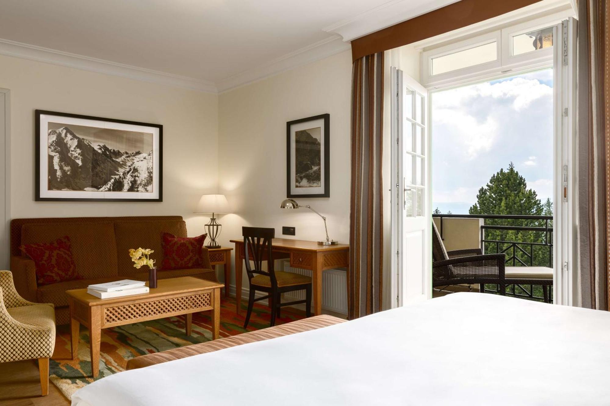 Grand Hotel Kempinski High Tatras Strbske Pleso Bagian luar foto