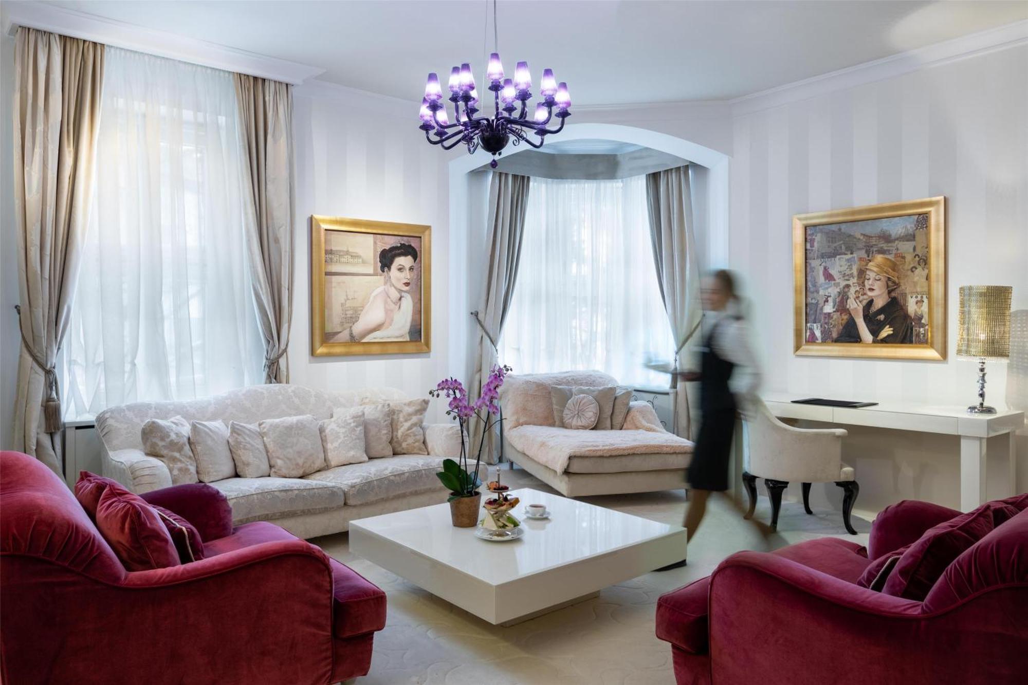 Grand Hotel Kempinski High Tatras Strbske Pleso Bagian luar foto